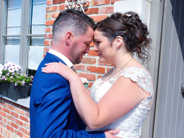 Le mariage de Loic et Céline à Comines, Nord 49