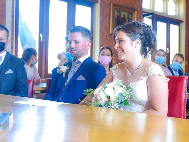 Le mariage de Loic et Céline à Comines, Nord 97