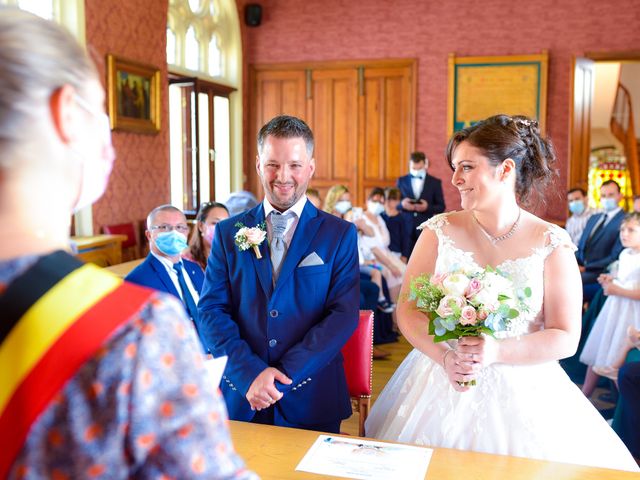 Le mariage de Loic et Céline à Comines, Nord 98