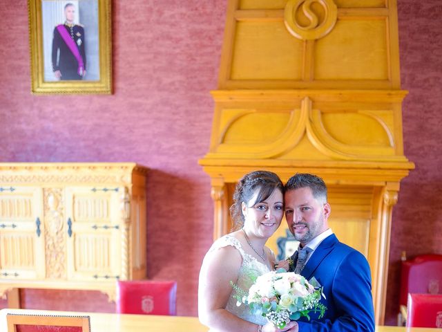 Le mariage de Loic et Céline à Comines, Nord 110
