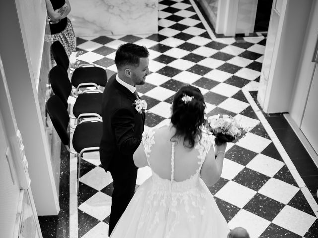 Le mariage de Loic et Céline à Comines, Nord 112