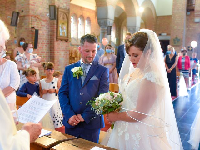Le mariage de Loic et Céline à Comines, Nord 136