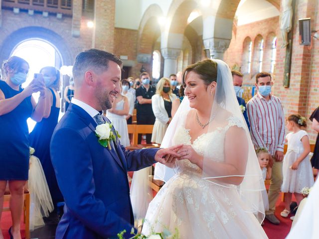 Le mariage de Loic et Céline à Comines, Nord 140