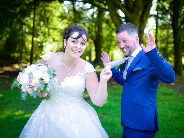 Le mariage de Loic et Céline à Comines, Nord 170