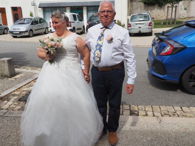Le mariage de Christophe et Nathalie à Marchenoir, Loir-et-Cher 3