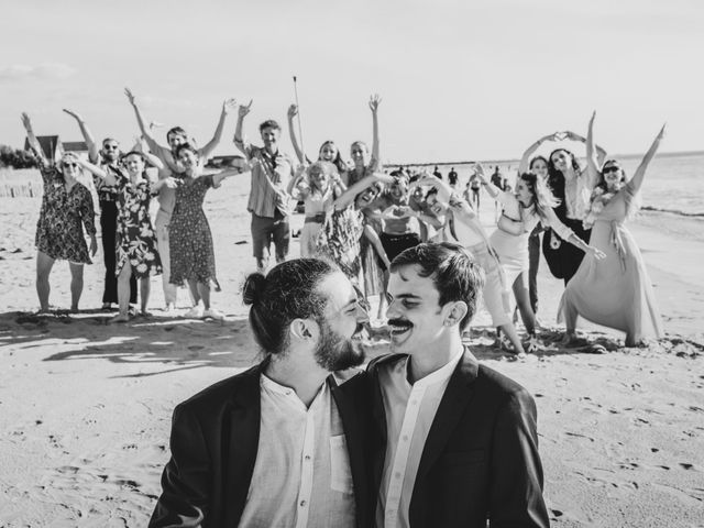 Le mariage de Quentin et Antoine à Châtelaillon-Plage, Charente Maritime 23