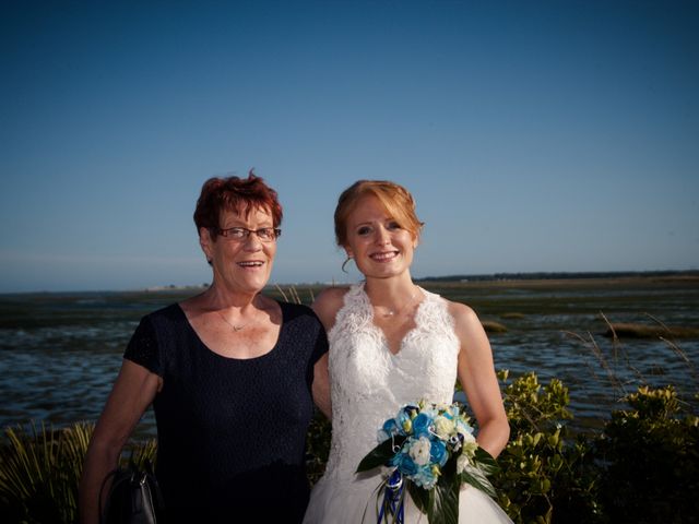 Le mariage de Olivier et Charlène à Theix, Morbihan 22