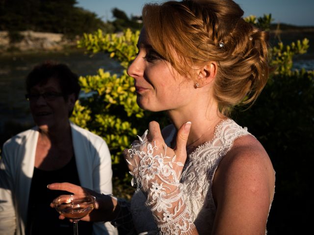 Le mariage de Olivier et Charlène à Theix, Morbihan 23