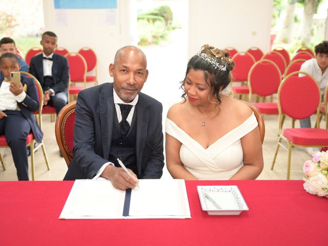 Le mariage de Sandra et Louis à Corbeil-Essonnes, Essonne 14