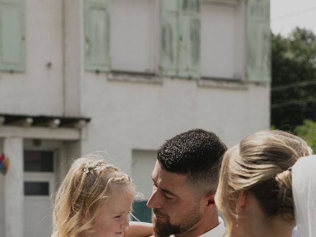 Le mariage de Romain et Maeliss à Ailly-le-Haut-Clocher, Somme 19