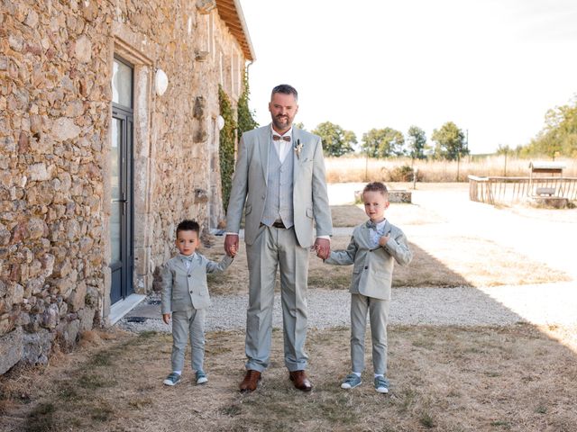 Le mariage de Julien et Amandine à Thouars, Deux-Sèvres 24