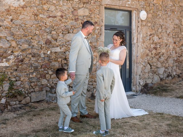 Le mariage de Julien et Amandine à Thouars, Deux-Sèvres 28