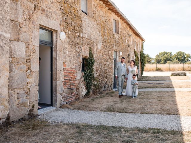 Le mariage de Julien et Amandine à Thouars, Deux-Sèvres 30