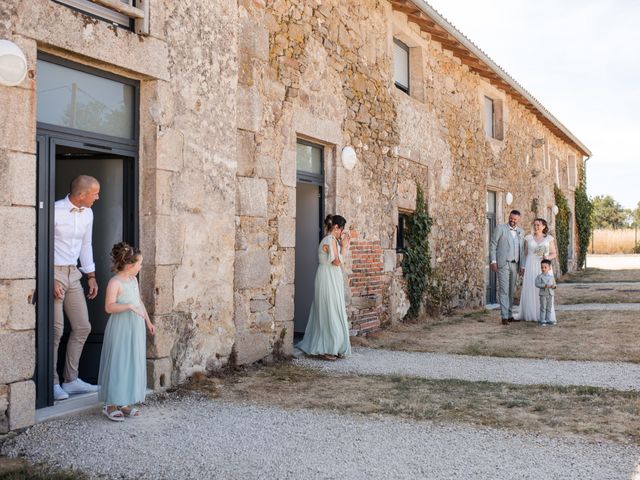 Le mariage de Julien et Amandine à Thouars, Deux-Sèvres 31