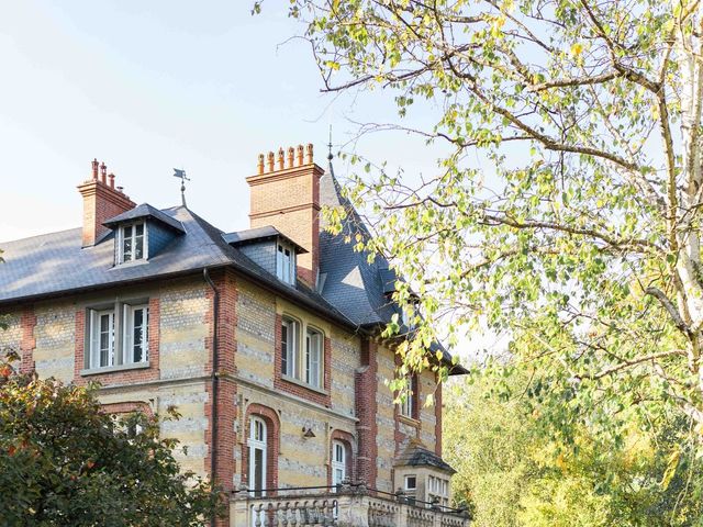Le mariage de Yanis et Bérénice à Putot-en-Auge, Calvados 3