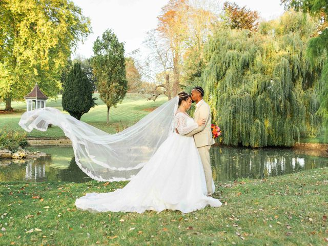 Le mariage de Yanis et Bérénice à Putot-en-Auge, Calvados 12