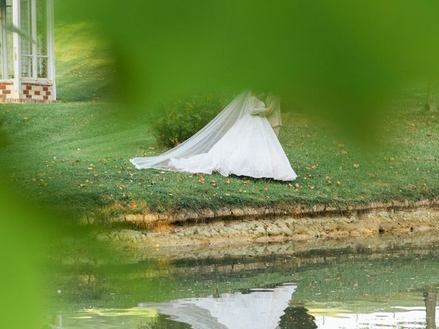 Le mariage de Yanis et Bérénice à Putot-en-Auge, Calvados 16