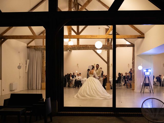 Le mariage de Yanis et Bérénice à Putot-en-Auge, Calvados 34
