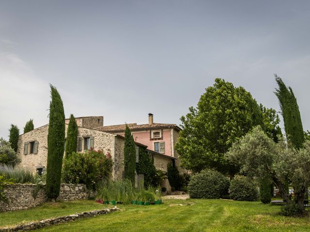 Le mariage de Camille et Hugo à Céreste, Alpes-de-Haute-Provence 11