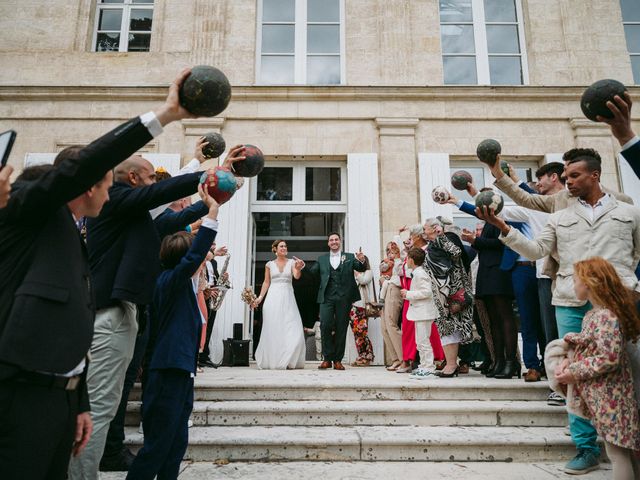 Le mariage de Axel et Charlotte à Camblanes-et-Meynac, Gironde 37