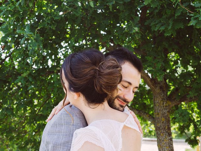 Le mariage de Cyril et Emma à Saint-Thomas-la-Garde, Loire 6