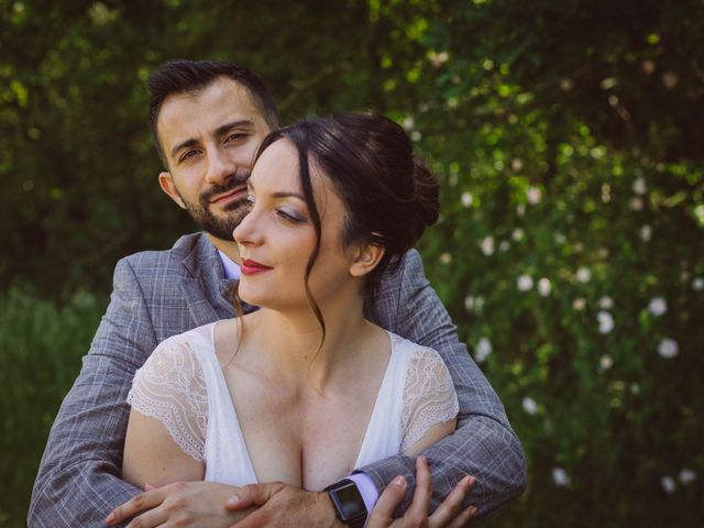 Le mariage de Cyril et Emma à Saint-Thomas-la-Garde, Loire 11