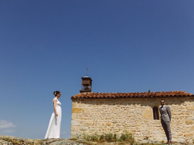 Le mariage de Cyril et Emma à Saint-Thomas-la-Garde, Loire 15