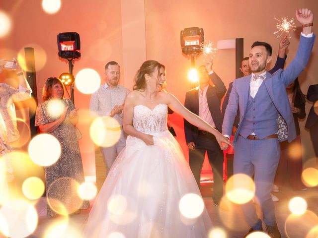 Le mariage de Baptiste et Elodie à Ventabren, Bouches-du-Rhône 1