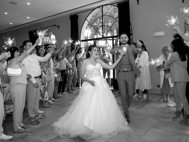 Le mariage de Baptiste et Elodie à Ventabren, Bouches-du-Rhône 2