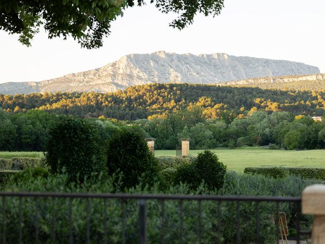 Le mariage de Baptiste et Elodie à Ventabren, Bouches-du-Rhône 12