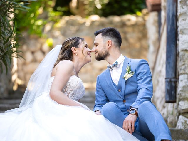 Le mariage de Baptiste et Elodie à Ventabren, Bouches-du-Rhône 32