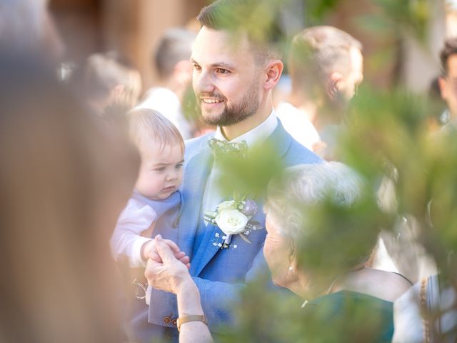 Le mariage de Baptiste et Elodie à Ventabren, Bouches-du-Rhône 45