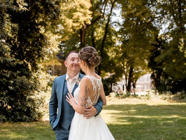 Le mariage de Olivier et Lola à Poitiers, Vienne 32
