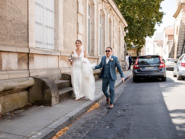 Le mariage de Olivier et Lola à Poitiers, Vienne 38
