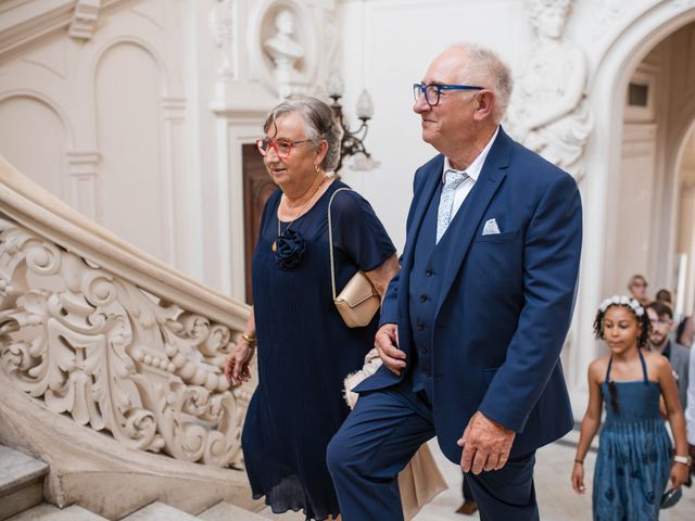 Le mariage de Olivier et Lola à Poitiers, Vienne 44