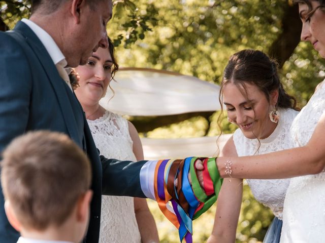 Le mariage de Olivier et Lola à Poitiers, Vienne 103