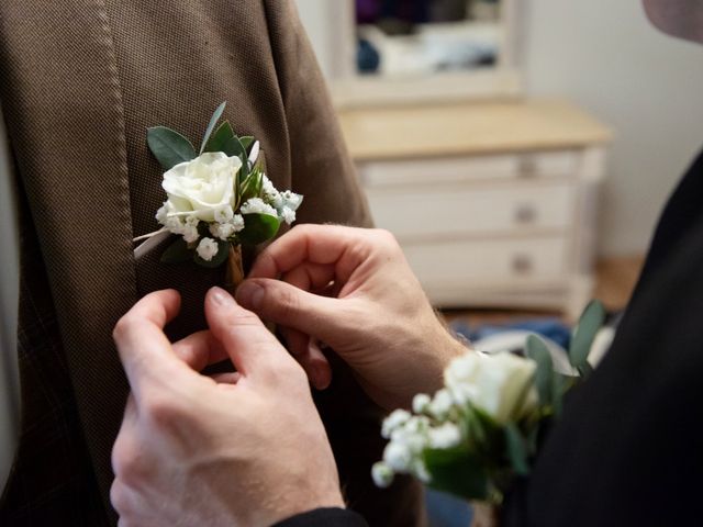 Le mariage de Christophe et Delphine à Saint-Maurice-en-Cotentin, Manche 28