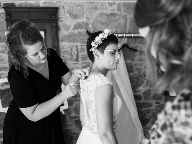 Le mariage de Christophe et Delphine à Saint-Maurice-en-Cotentin, Manche 31