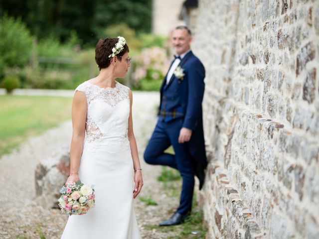 Le mariage de Christophe et Delphine à Saint-Maurice-en-Cotentin, Manche 46
