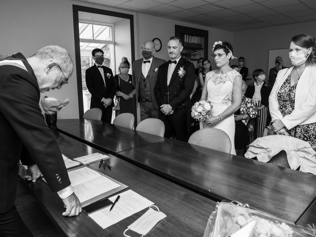 Le mariage de Christophe et Delphine à Saint-Maurice-en-Cotentin, Manche 68