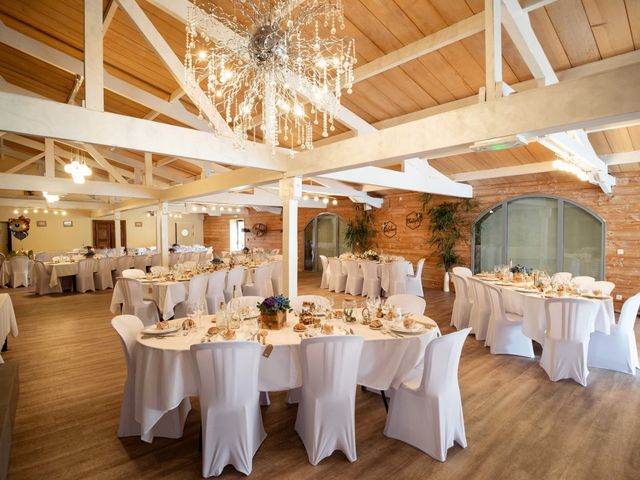 Le mariage de Christophe et Delphine à Saint-Maurice-en-Cotentin, Manche 105