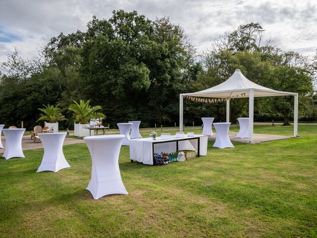 Le mariage de Christophe et Delphine à Saint-Maurice-en-Cotentin, Manche 111