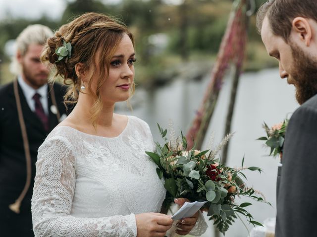 Le mariage de Pavel et Jasmine à Saint-Nicolas-la-Chapelle, Savoie 6
