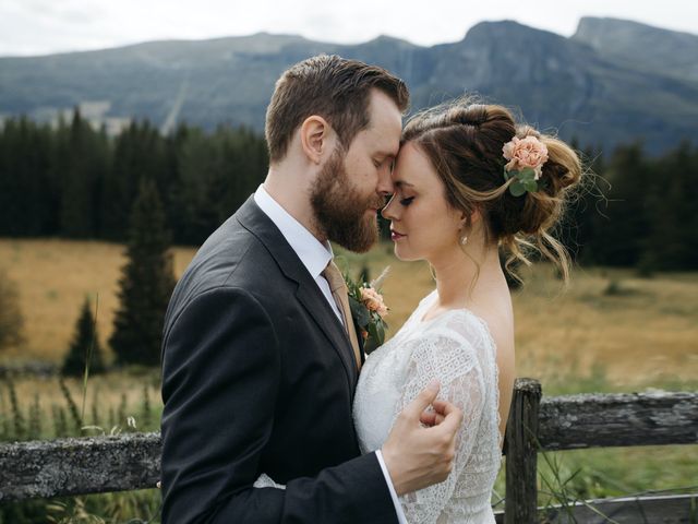 Le mariage de Pavel et Jasmine à Saint-Nicolas-la-Chapelle, Savoie 48