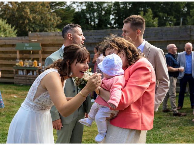 Le mariage de Kévin et Aude à Theix, Morbihan 51