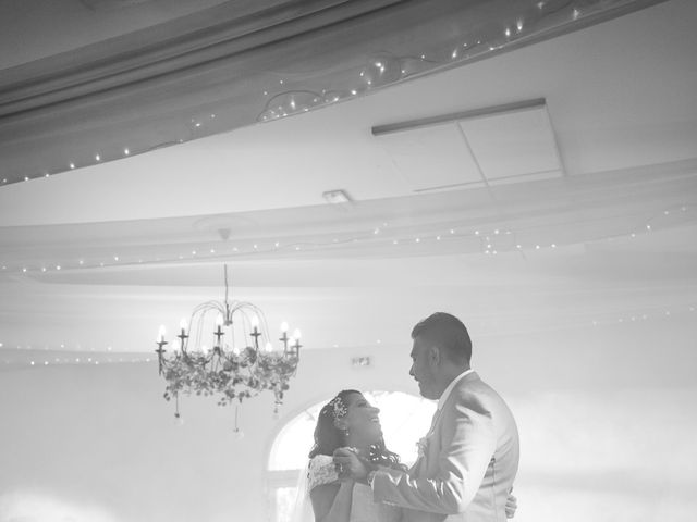 Le mariage de Noman et Kahina à Port-de-Bouc, Bouches-du-Rhône 36