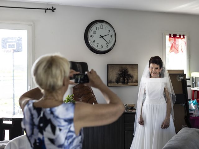 Le mariage de Romain et Agnès à Bouillé-Courdault, Vendée 7