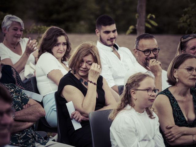 Le mariage de Romain et Agnès à Bouillé-Courdault, Vendée 23