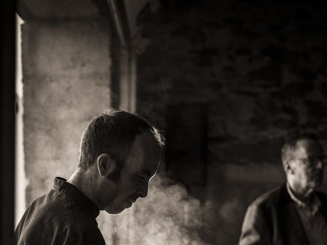 Le mariage de Romain et Agnès à Bouillé-Courdault, Vendée 33