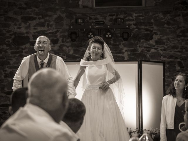 Le mariage de Romain et Agnès à Bouillé-Courdault, Vendée 39